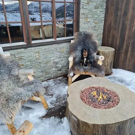 Alpin Lodge! In Out *